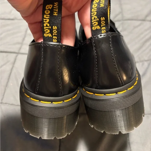 DR. MARTENS Women’s Black Leather Holly Platform Loafer Shoes Size 10 - Picture 3 of 9